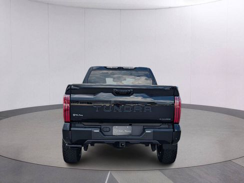 Used 2025 Toyota Tundra Platinum AWD/4WD image 2