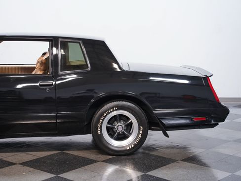 Used 1988 Chevrolet Monte Carlo SS RWD image 21