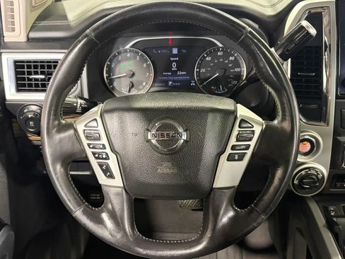 Used 2020 Nissan Titan SL w/ Moonroof Package AWD/4WD image 13