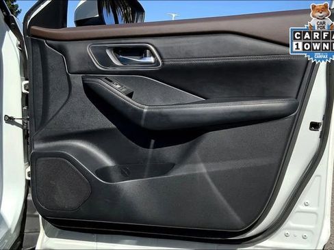 Used 2023 Nissan Rogue Platinum image 24