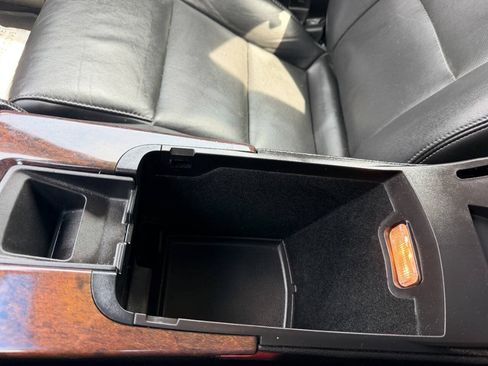 Used 2017 Cadillac XTS Luxury FWD image 47