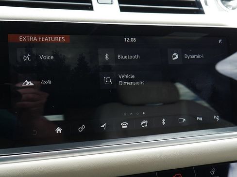 Used 2019 Land Rover Range Rover Sport Supercharged AWD/4WD image 43