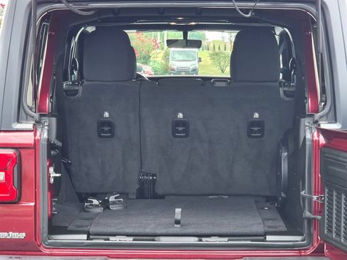Used 2021 Jeep Wrangler Unlimited Sport AWD/4WD image 36