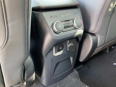 New 2026 Ford Explorer Active w/ Active Comfort Package AWD/4WD image 7