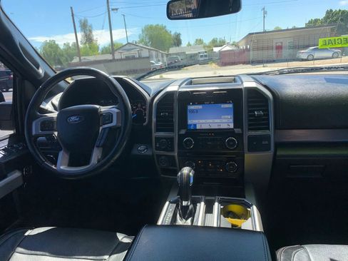 Used 2017 Ford F150 Lariat image 10