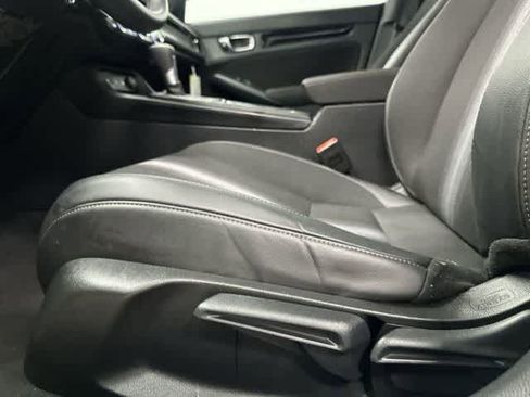 Used 2025 Honda Civic Sport image 26