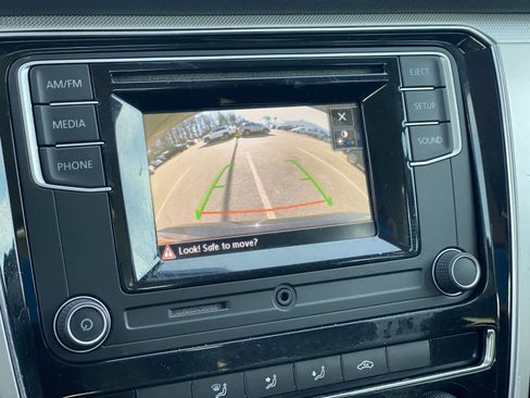 Used 2016 Volkswagen Passat 1.8T S image 34