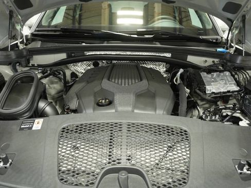 New 2026 Porsche Macan image 30