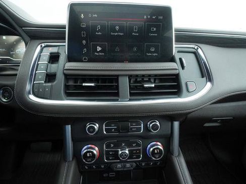 Used 2024 GMC Yukon SLT w/ SLT Premium Package image 21