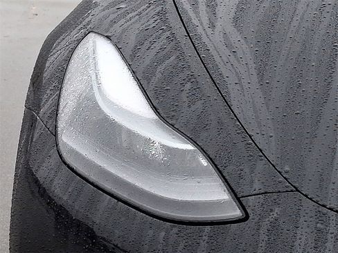 Used 2022 Tesla Model Y Performance image 9