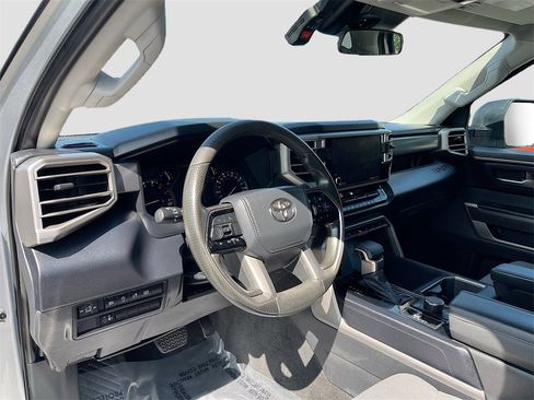 Used 2024 Toyota Tundra SR5 image 9