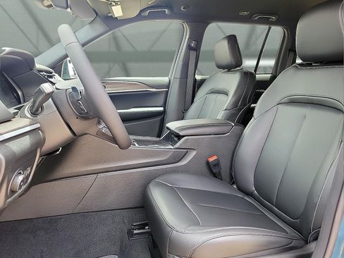 New 2026 Jeep Grand Cherokee Limited RWD image 11