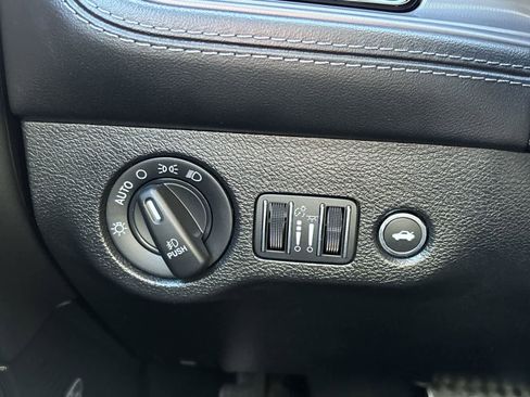 Certified 2023 Dodge Challenger SXT w/ Plus Package image 14