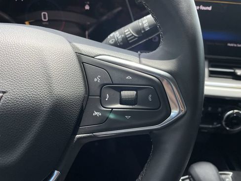 Used 2025 Chevrolet Trax LT w/ Driver Confidence Package FWD image 29