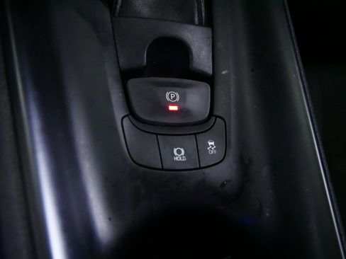 Used 2018 Toyota C-HR XLE FWD image 30