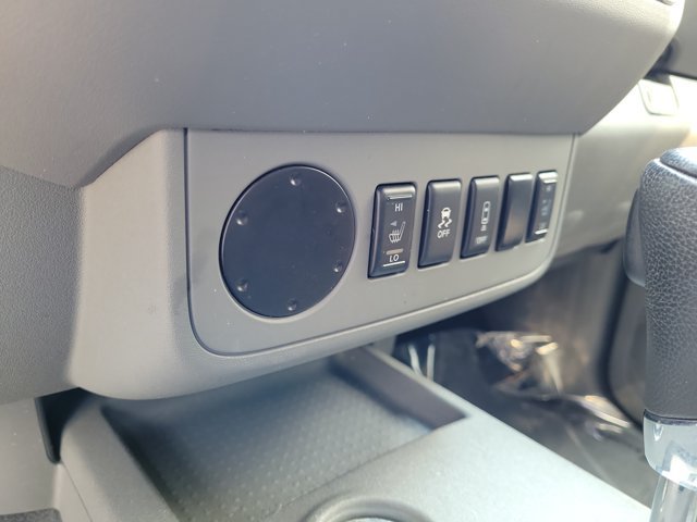 Used 2021 Nissan Frontier SV RWD image 30