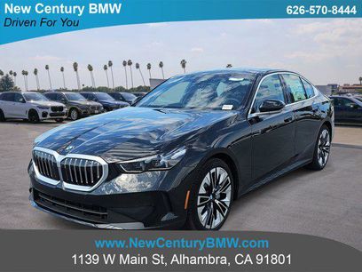 New 2026 BMW 540i xDrive w/ Premium Package