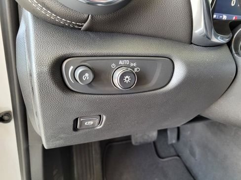 New 2025 Chevrolet Blazer LT image 17