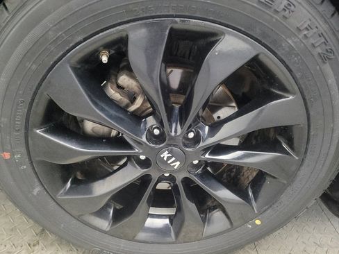 Used 2020 Kia Sorento EX AWD/4WD image 31
