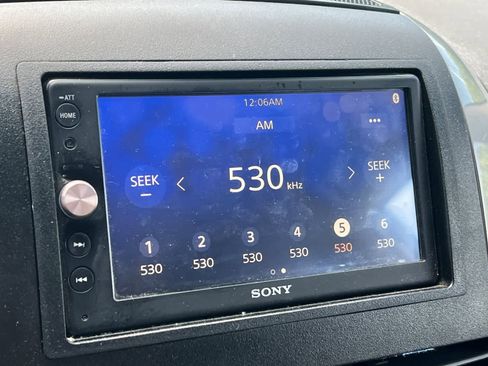 Used 2008 Toyota Sienna CE image 19