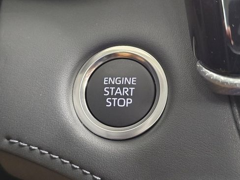 New 2026 Toyota Highlander Platinum image 32