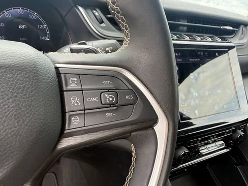 Used 2024 Jeep Grand Cherokee Altitude AWD/4WD image 37