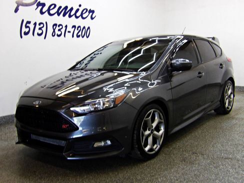 Used 2016 Ford Focus ST FWD image 1