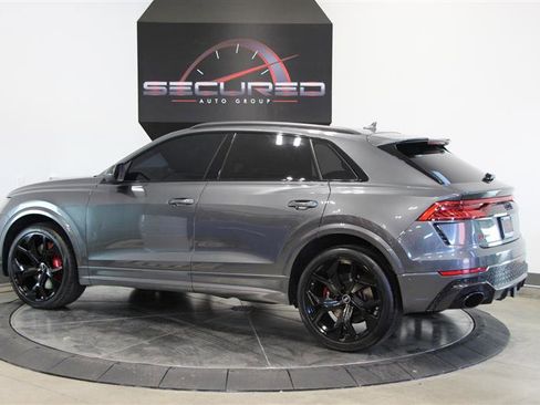Used 2022 Audi RS Q8 w/ Carbon Optic Package image 8