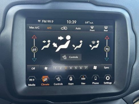 Used 2023 Jeep Renegade Altitude w/ Convenience Group I AWD/4WD image 29