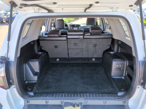 Used 2019 Toyota 4Runner TRD Off-Road Premium image 32