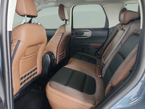 New 2026 Ford Bronco Sport Outer Banks w/ Outer Banks Tech Package+ AWD/4WD image 16