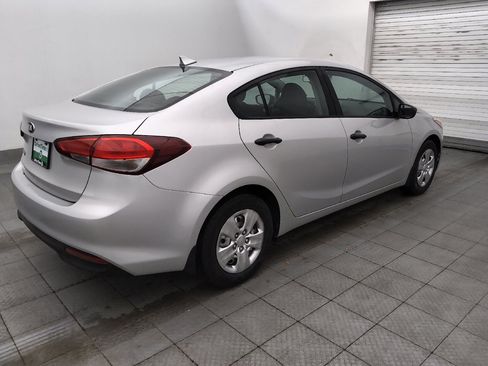 Used 2017 Kia Forte LX FWD image 10