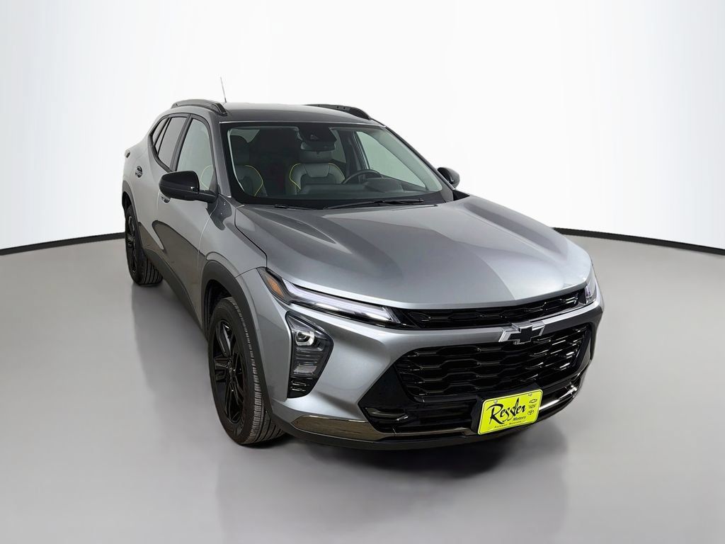 New 2026 Chevrolet Trax ACTIV FWD image 3