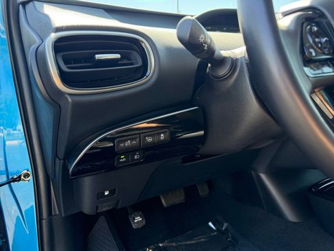 Used 2022 Toyota Prius XLE w/ Advanced Technology Package AWD/4WD image 11