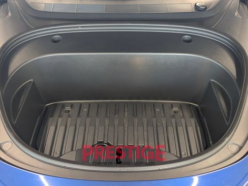 Used 2021 Tesla Model 3 Long Range AWD/4WD image 3