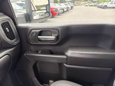 Used 2025 Chevrolet Silverado 2500 Custom w/ Custom Convenience Package AWD/4WD image 25