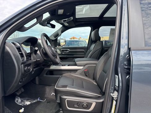 New 2026 RAM 1500 Laramie AWD/4WD image 19