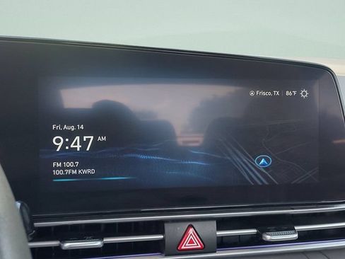 Used 2024 Hyundai Elantra SEL FWD image 14