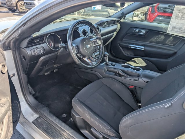 Used 2020 Ford Mustang Coupe RWD image 10
