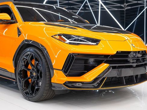 Used 2023 Lamborghini Urus Performante AWD/4WD image 5