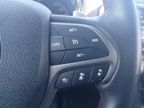 Used 2018 Jeep Grand Cherokee Trailhawk AWD/4WD image 26