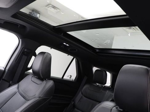 Used 2022 Ford Explorer ST w/ Equipment Group 401A image 17