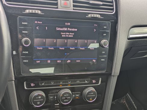 Used 2019 Volkswagen Golf R 4-Door image 11