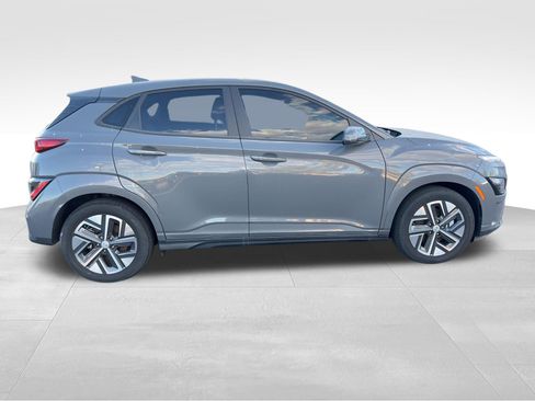 Used 2023 Hyundai Kona SEL FWD image 4