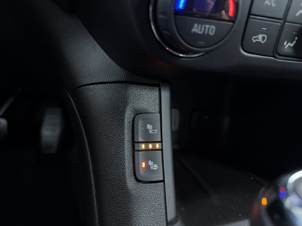 Used 2019 GMC Acadia SLT w/ Black Edition AWD/4WD image 25