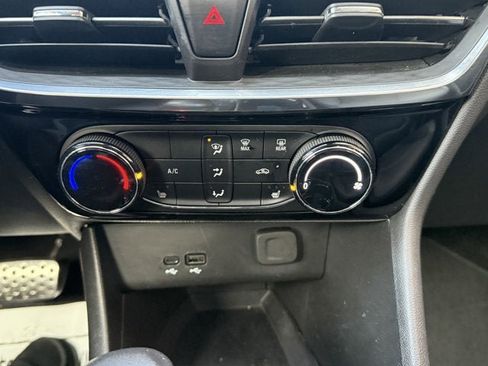 Used 2024 Buick Encore GX Sport Touring w/ Comfort Package image 25