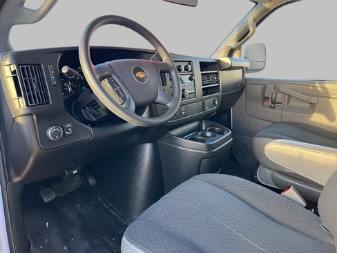 Used 2023 Chevrolet Express 2500 RWD 2500 135 w/ Driver Convenience Package image 20