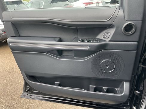 Used 2024 Ford Expedition XLT image 57