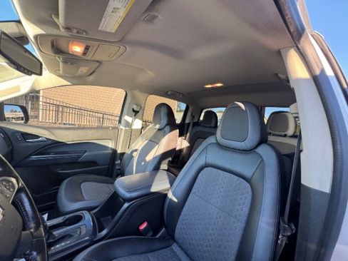 Used 2017 Chevrolet Colorado Z71 image 11