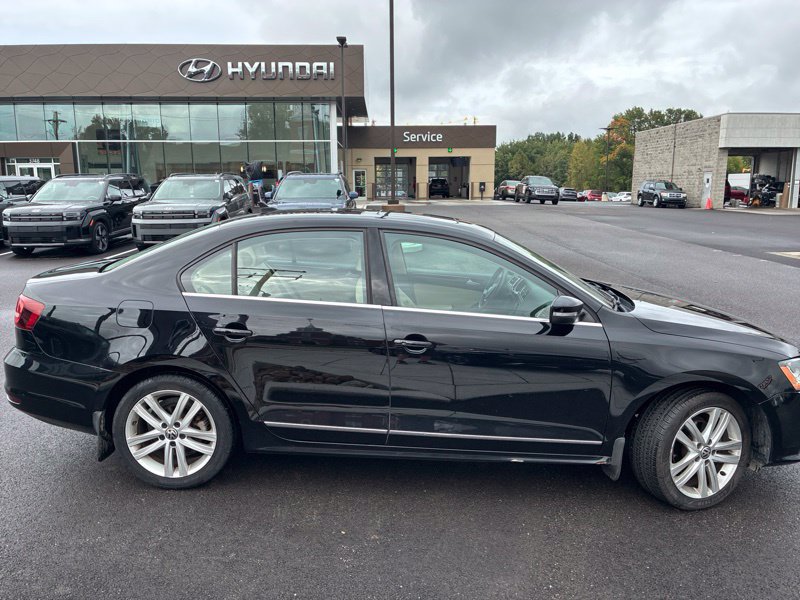 Used 2017 Volkswagen Jetta SEL FWD image 6